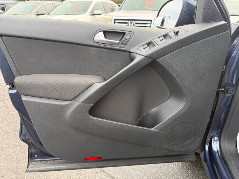 2012 Volkswagen Tiguan SE 4Motion