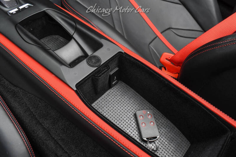 2021 Ferrari 812 GTS