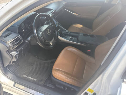 2017 Lexus IS 300