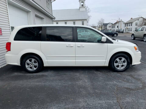 2013 Dodge Grand Caravan for sale at VILLAGE SERVICE CENTER in Penns Creek PA