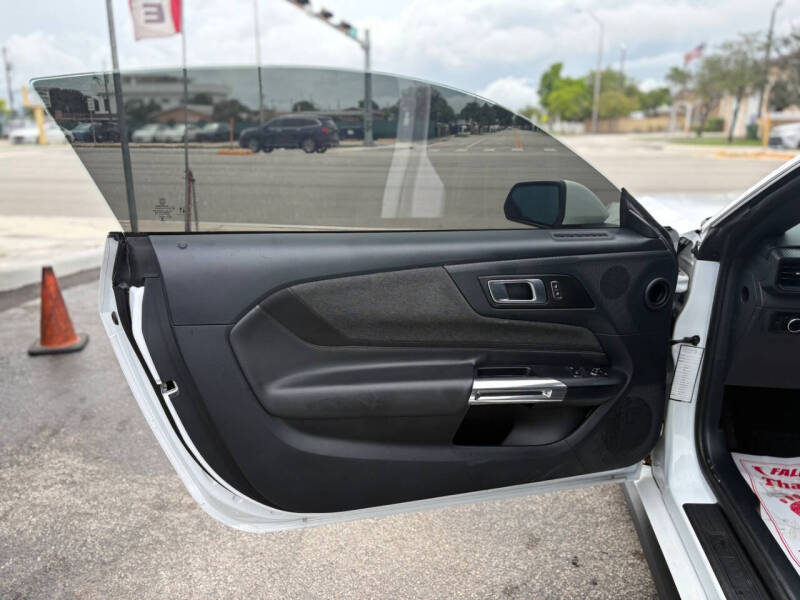 2024 Ford Mustang EcoBoost Premium