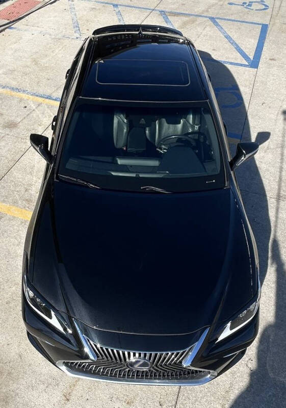 2021 Lexus ES 300h