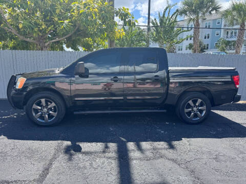 2012 Nissan Titan SV
