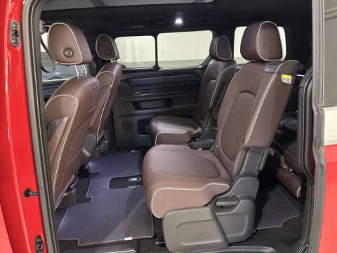 2025 Volkswagen ID. Buzz Pro S Plus 4Motion