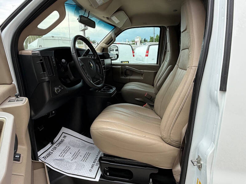 2023 Chevrolet Express 2500