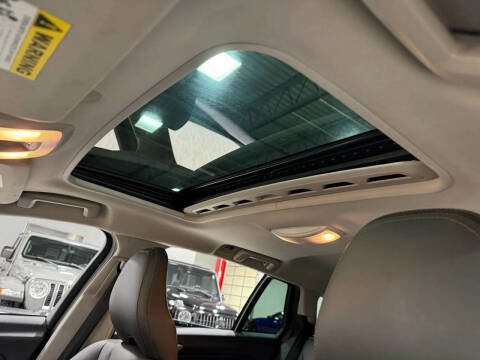 2016 Volvo V60 Cross Country T5