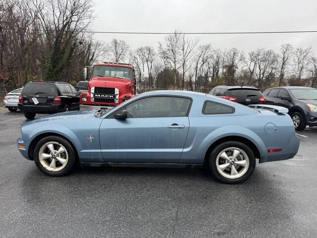 2008 Ford Mustang V6 Deluxe