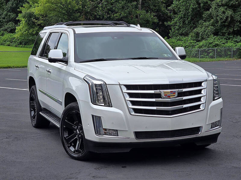 2017 Cadillac Escalade Luxury