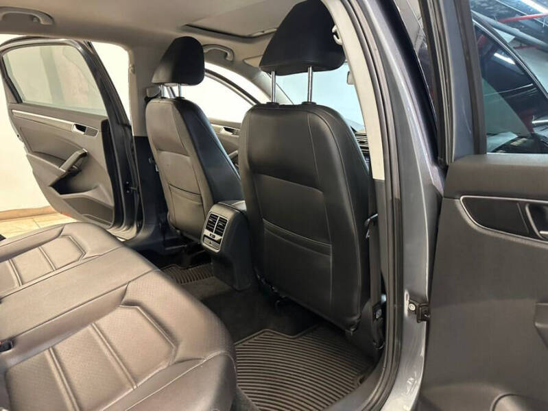 2018 Volkswagen Passat 2.0T SE