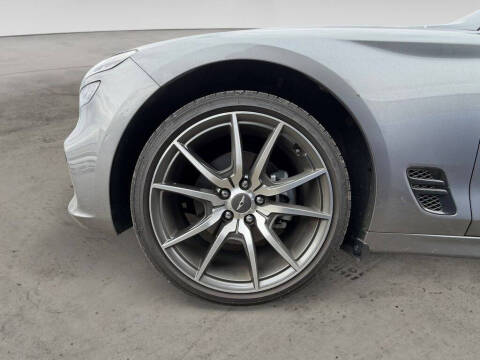 2023 Genesis G70