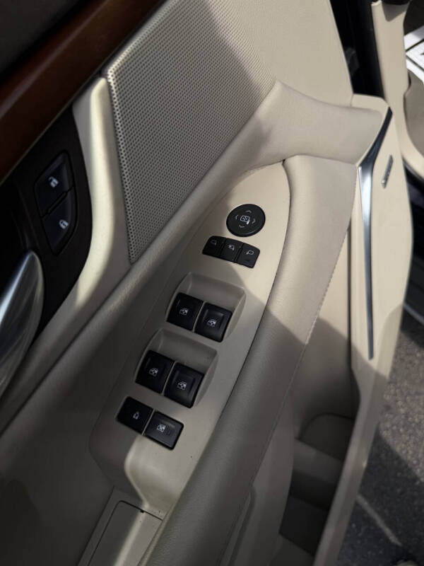 2017 Cadillac Escalade Luxury