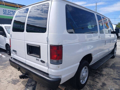 2011 Ford E-Series E-350 SD XL