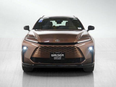 2025 Toyota Crown Signia Limited