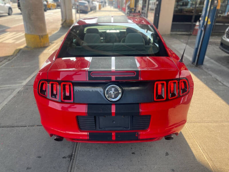 2013 Ford Mustang V6