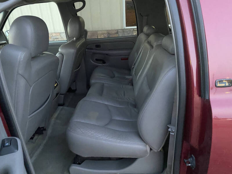 2004 Chevrolet Suburban 1500 LT