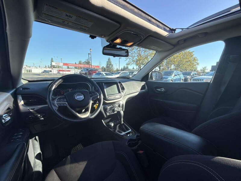 2017 Jeep Cherokee 75th Anniversary