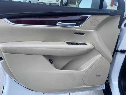 2017 Cadillac XT5 Premium Luxury