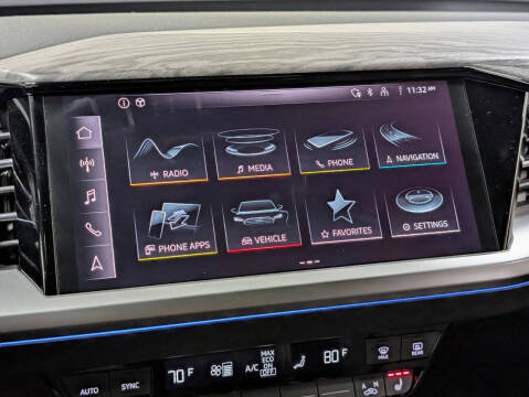 2024 Audi Q4 e-tron quattro Premium Plus 55