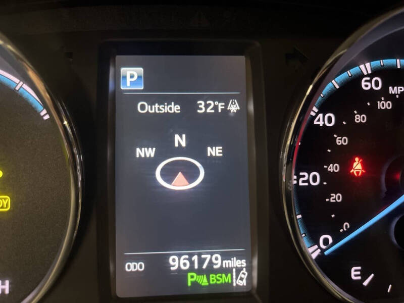 2017 Toyota RAV4 Hybrid XLE