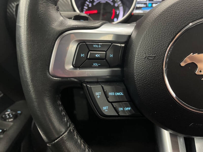 2020 Ford Mustang EcoBoost