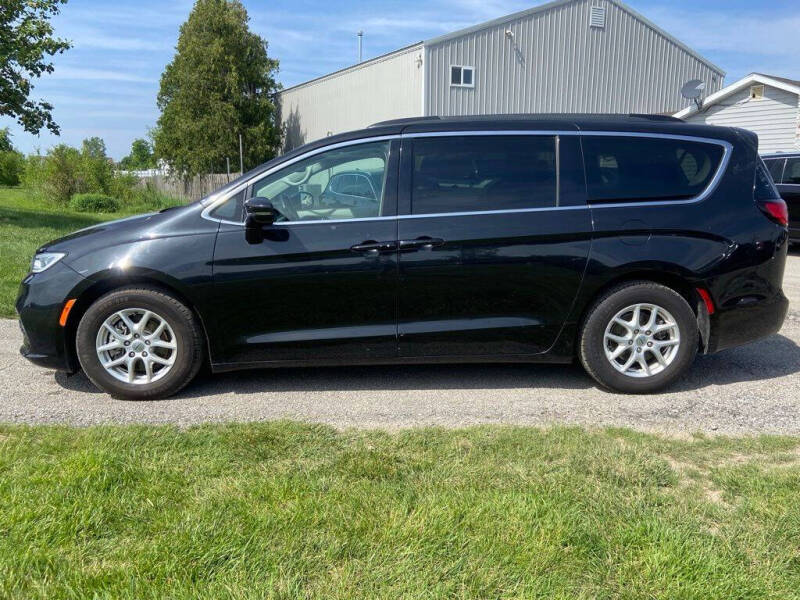2022 Chrysler Pacifica Touring L