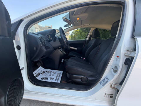 2011 Mazda MAZDA2 Sport
