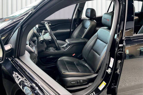 2022 GMC Acadia AT4