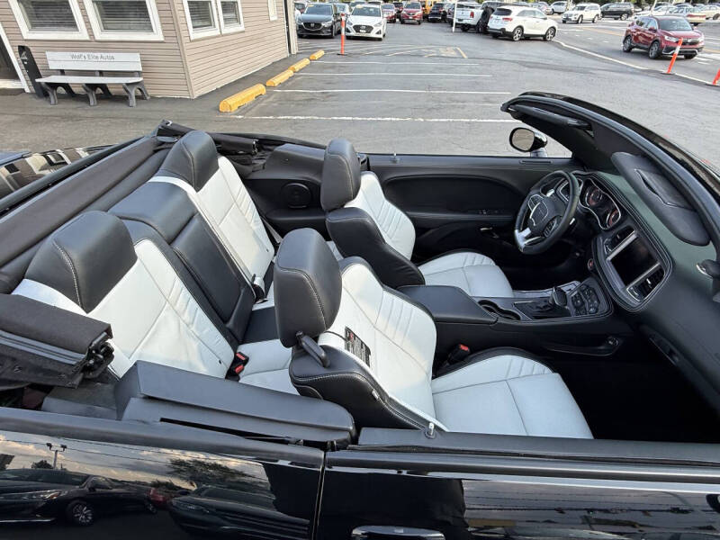 2023 Dodge Challenger SRT - Photo 18