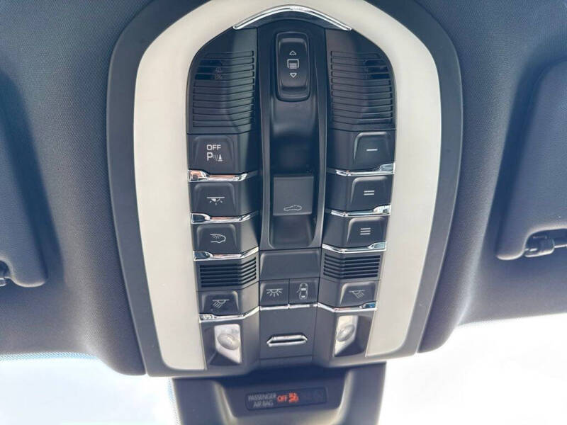 2017 Porsche Macan GTS