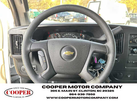 2025 Chevrolet Express LS 3500