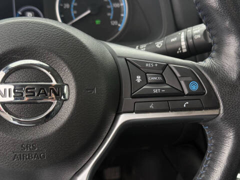 2022 Nissan LEAF SL PLUS