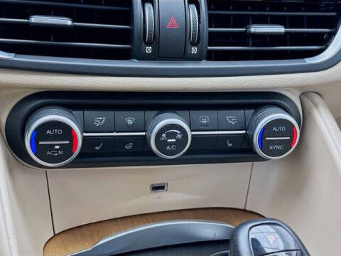 2018 Alfa Romeo Giulia Ti