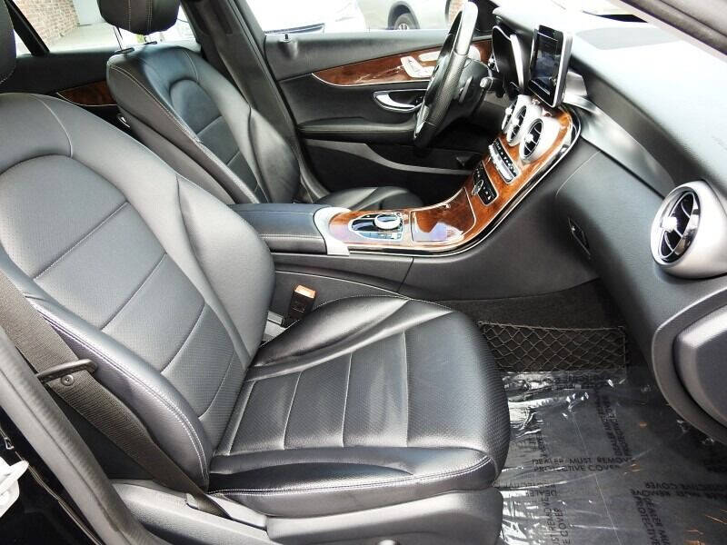2017 Mercedes-Benz C-Class  - $24,900
