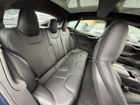 2015 Tesla Model S 85