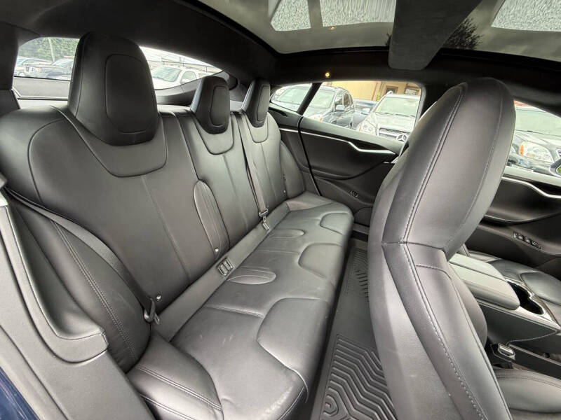 2015 Tesla Model S 85