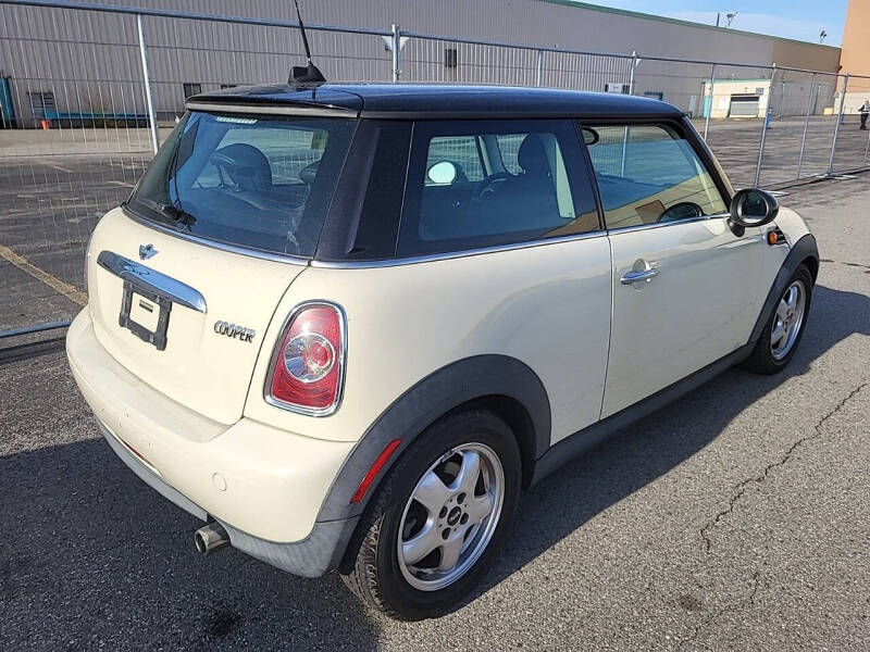 2011 MINI Cooper