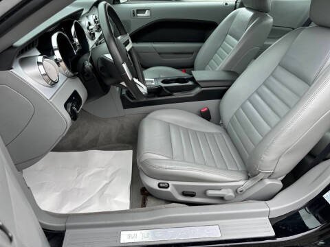 2006 Ford Mustang GT Deluxe