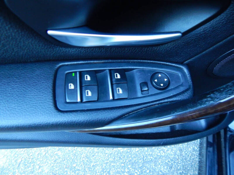 2018 BMW 3 Series 320i