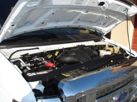 2011 Ford E-Series E-350 SD XLT