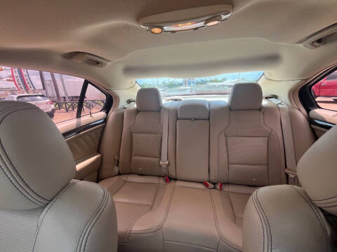2015 Ford Taurus Limited