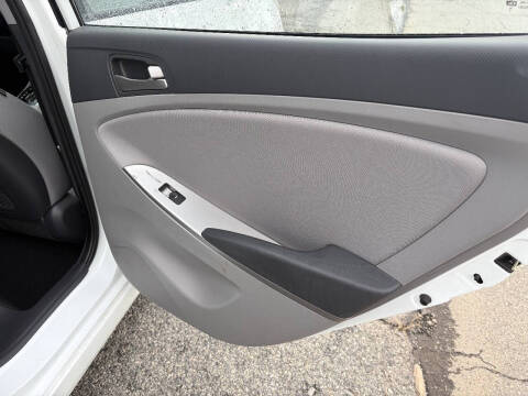 2015 Hyundai Accent GS