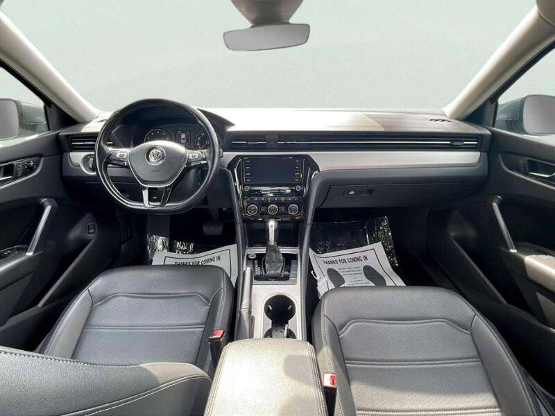 2020 Volkswagen Passat SE