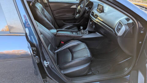 2018 Mazda MAZDA3 Touring