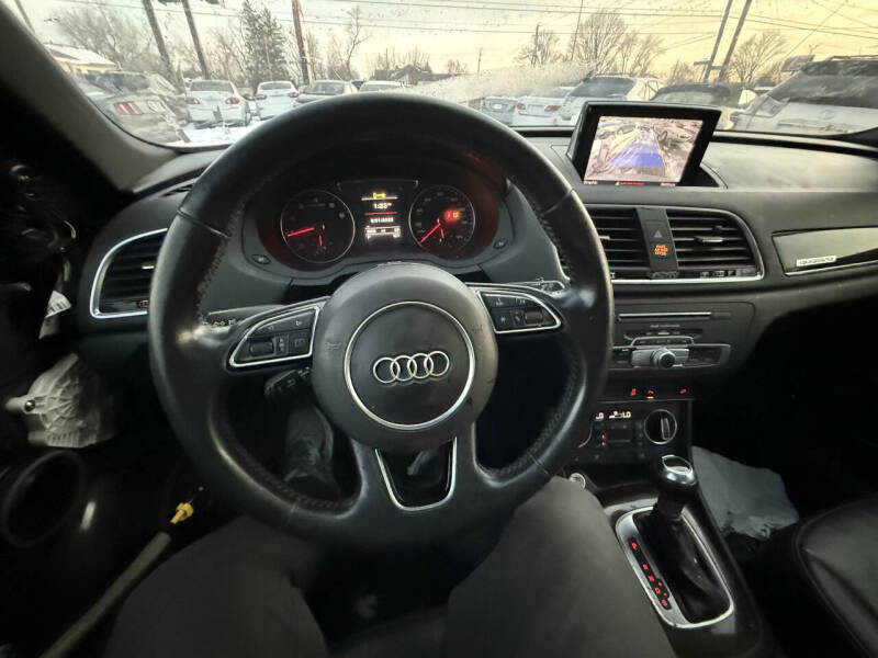 2017 Audi Q3 2.0T quattro Prestige