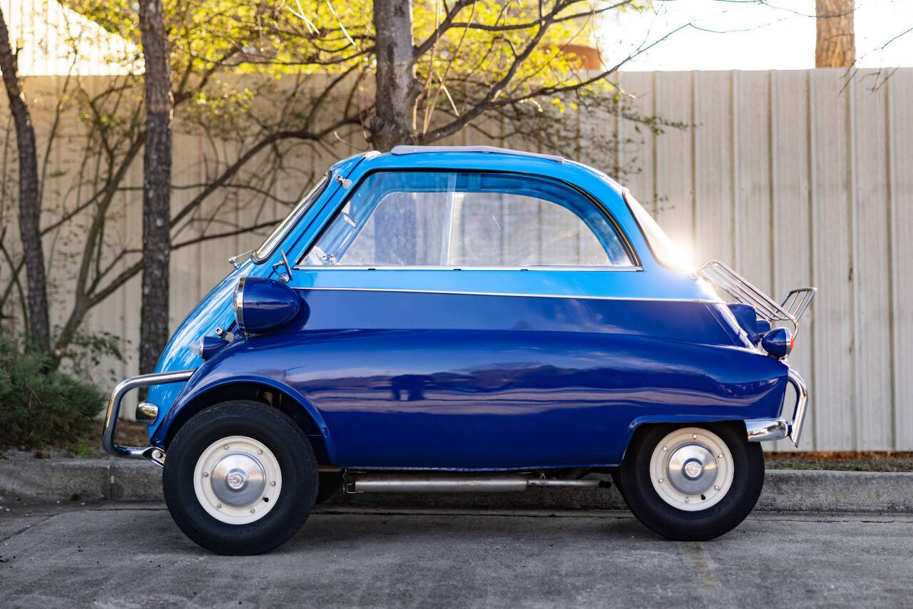 1957 BMW Isetta 7