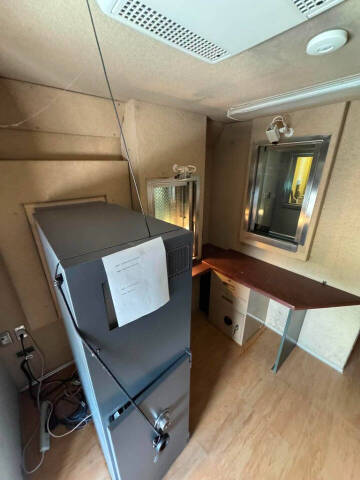 2010 Freightliner M2 106