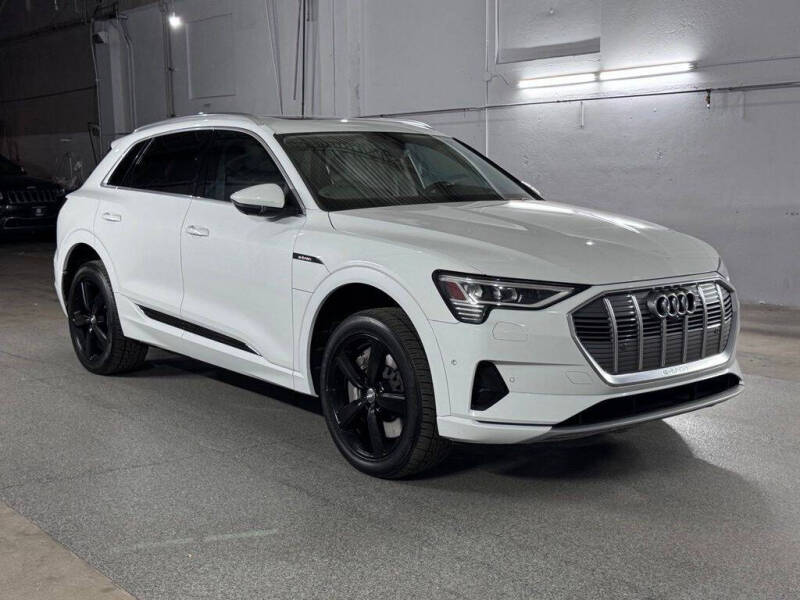2019 Audi e-tron quattro Premium Plus