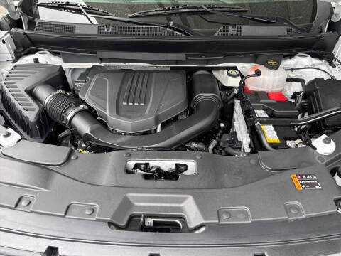 2024 GMC Acadia Elevation