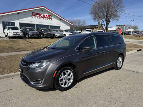2018 Chrysler Pacifica for sale at Efkamp Auto Sales in Des Moines IA