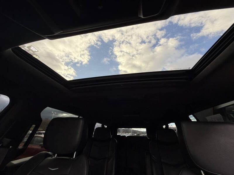 2017 Cadillac Escalade ESV Platinum